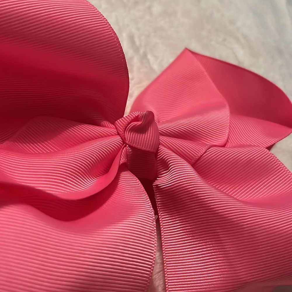 Bow - Picture 2 of 3